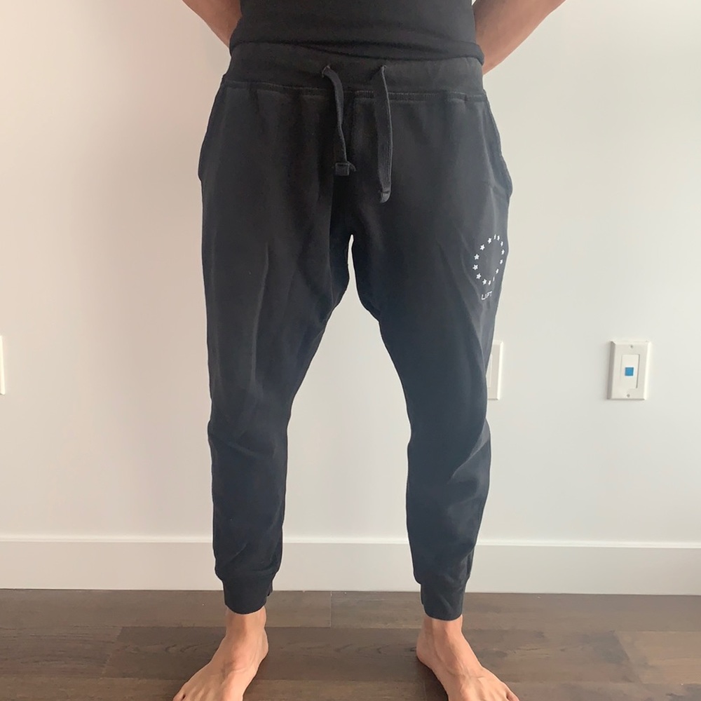 Men’s sweatpants black